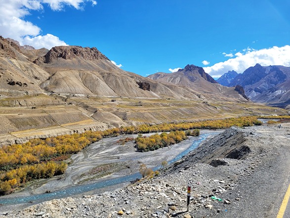 Leh Ladakh Group Tour Package
                                    with Camping