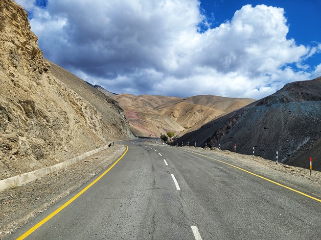 Leh Srinagar Sightseeing
                                    Tour